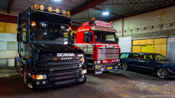 20251019-Tom-Holding-00418